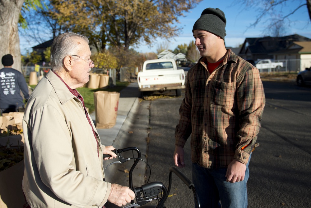 Airmen volunteer during 30th annual Rake Up Boise