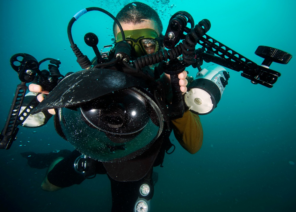 ECC Underwater Phot Training