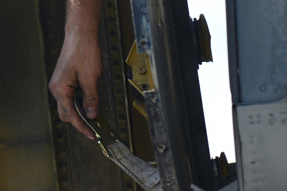 Attaching the wing