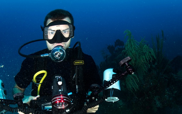 ECC underwater photo training