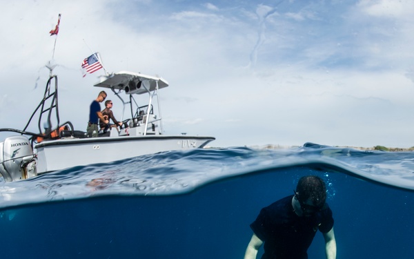 ECC underwater photo training