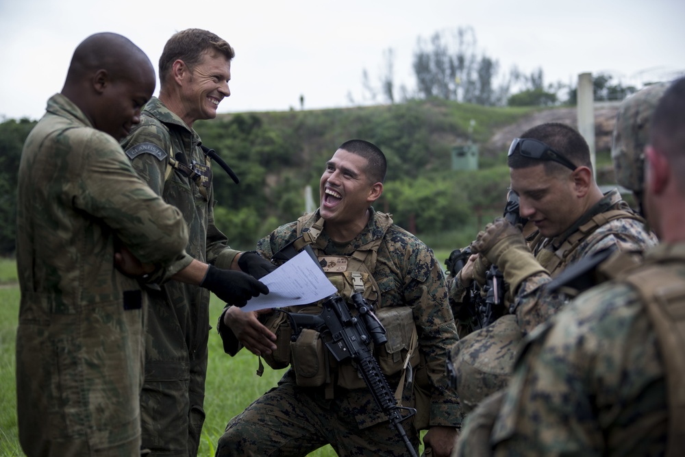 U.S. Marines train with Brazilian counterparts during UNITAS Amphibious 2015