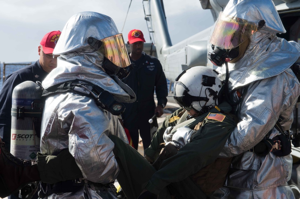 USS Mustin (DDG 89) damage control drills