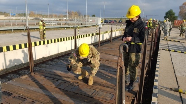 US, Polish troops train on rail operations at ‘Stilwell’ transportation academy