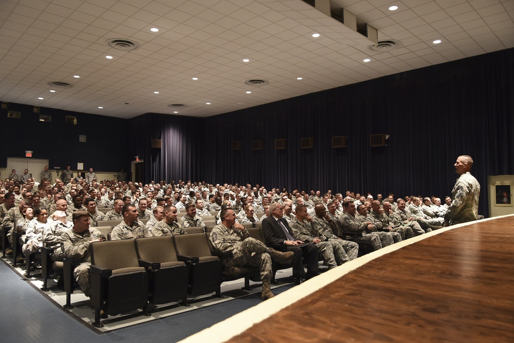 ACC command chief visits SJAFB