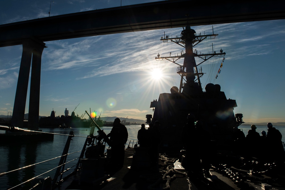USS Spruance conducts qualifications