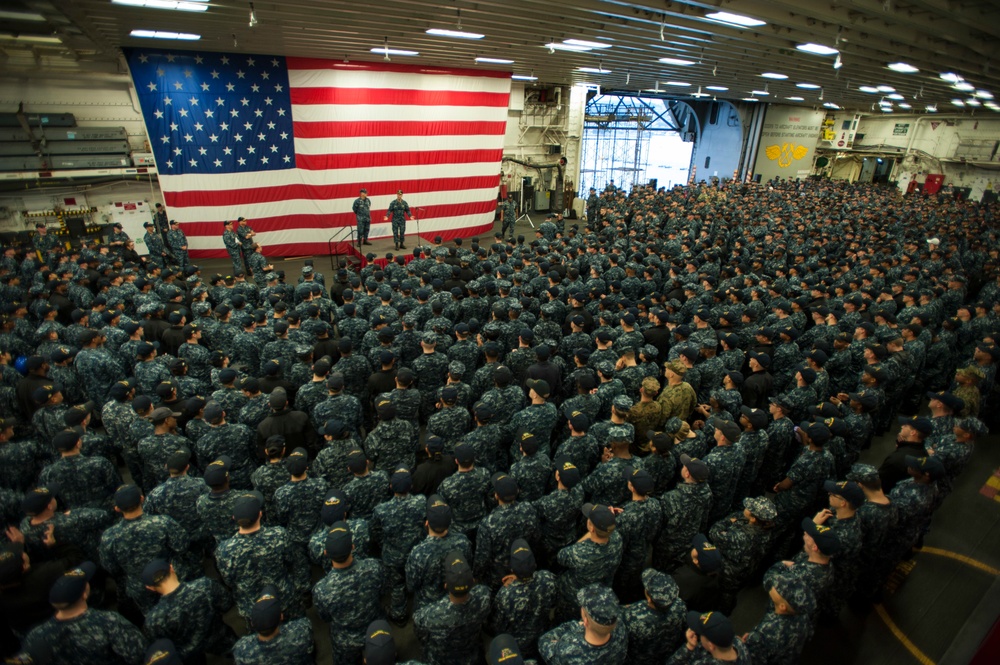 C7F visits USS Bonhomme Richard