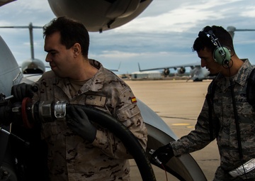 CRW Airmen establish airfield, link allies during Exercise Ultimate Reach
