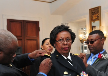 Howell promoted to brigadier general (VI)