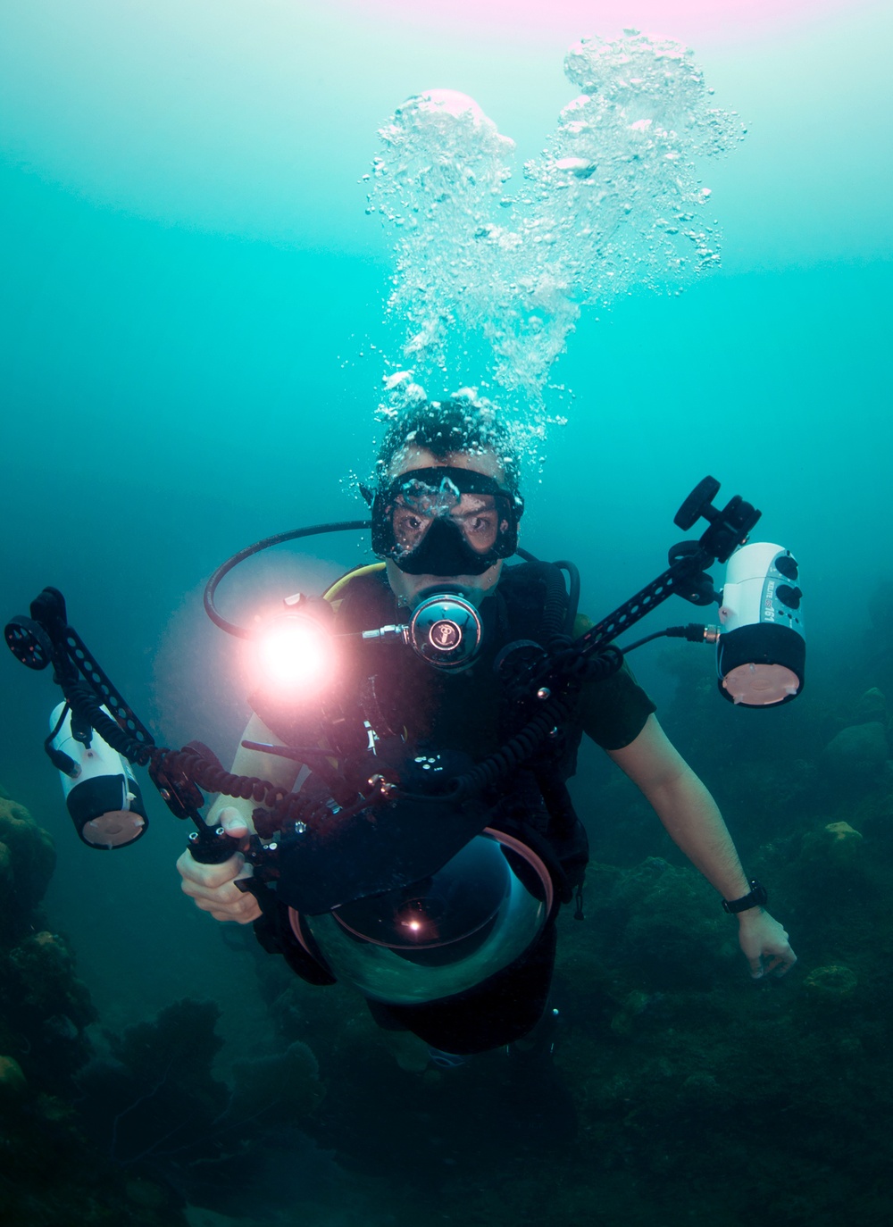 Expeditionary Combat Camera underwater photo training