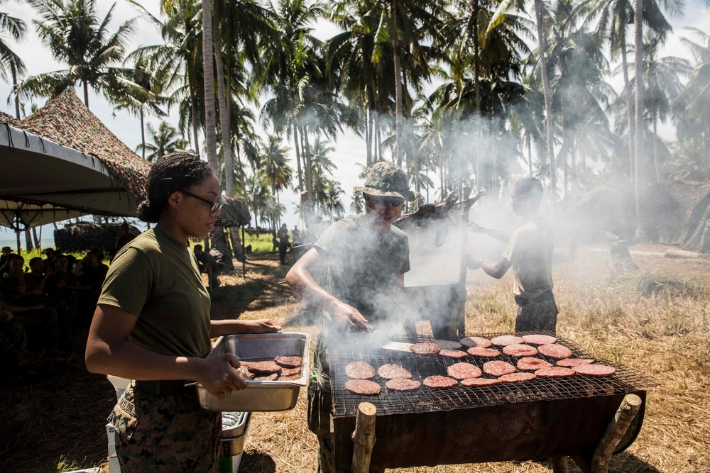 U.S. Marines, Malaysian soldiers learn each other’s cultures