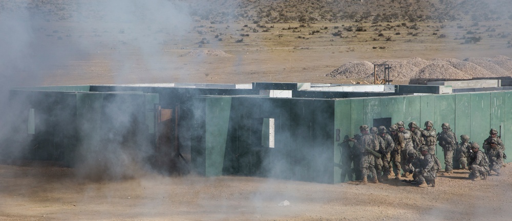 Infantry Soldiers engage enemies in California