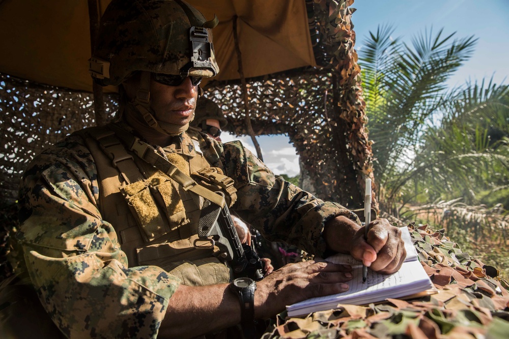 U.S. Marines teach law enforcement tactics during MALUS AMPHEX 2015