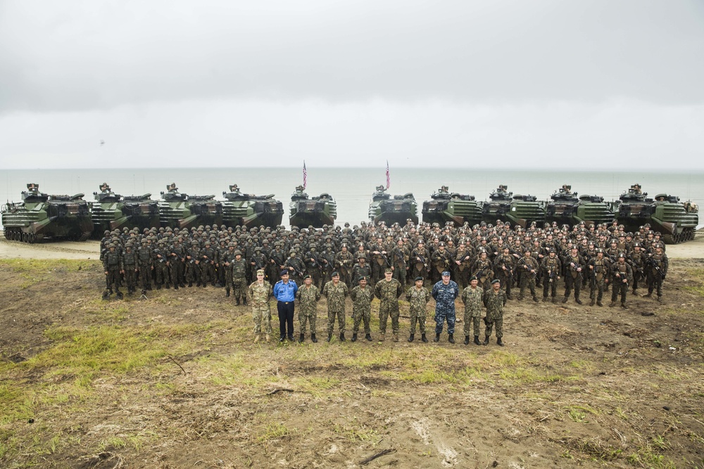 U.S. Marines, Malaysian soldiers complete MALUS AMPHEX 2015