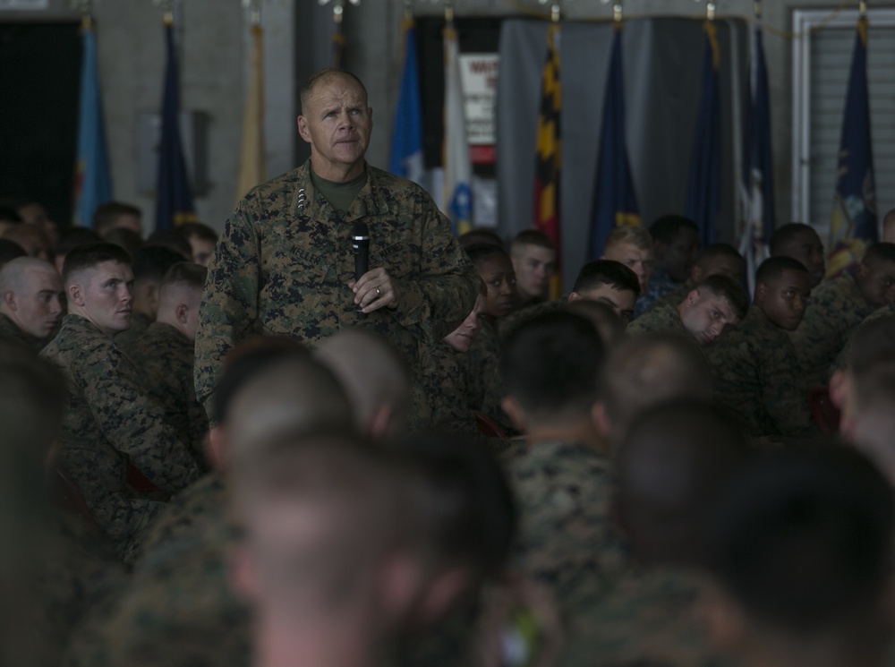 CMC, SMMC visit Marines at the tip of the spear