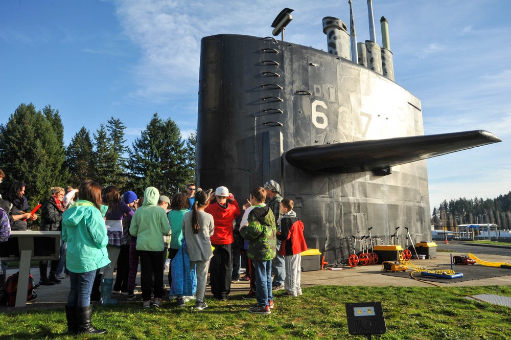 Naval Undersea Museum Keyport hosts Science, Technology, Engineering, and Mathmatics program