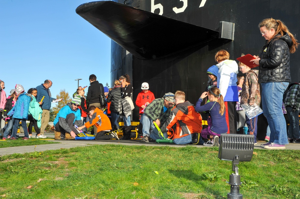 Naval Undersea Museum Keyport hosts Science, Technology, Engineering, and Mathmatics program