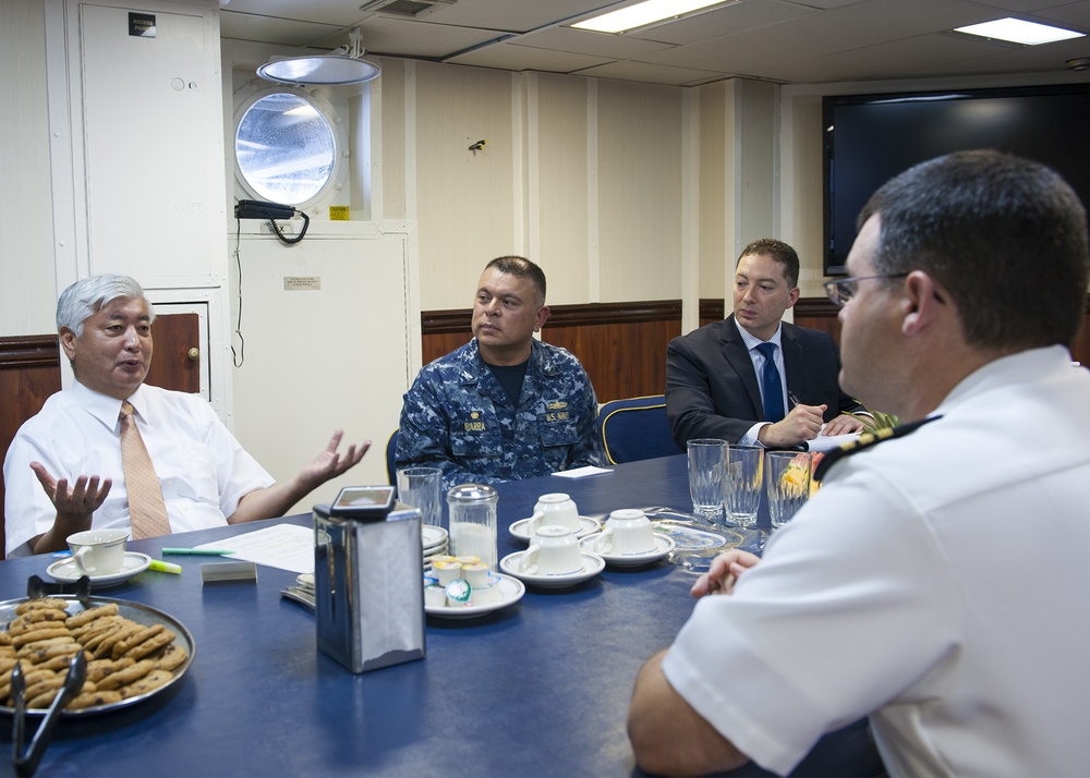 Japanese minister of defense visits USS Port Royal
