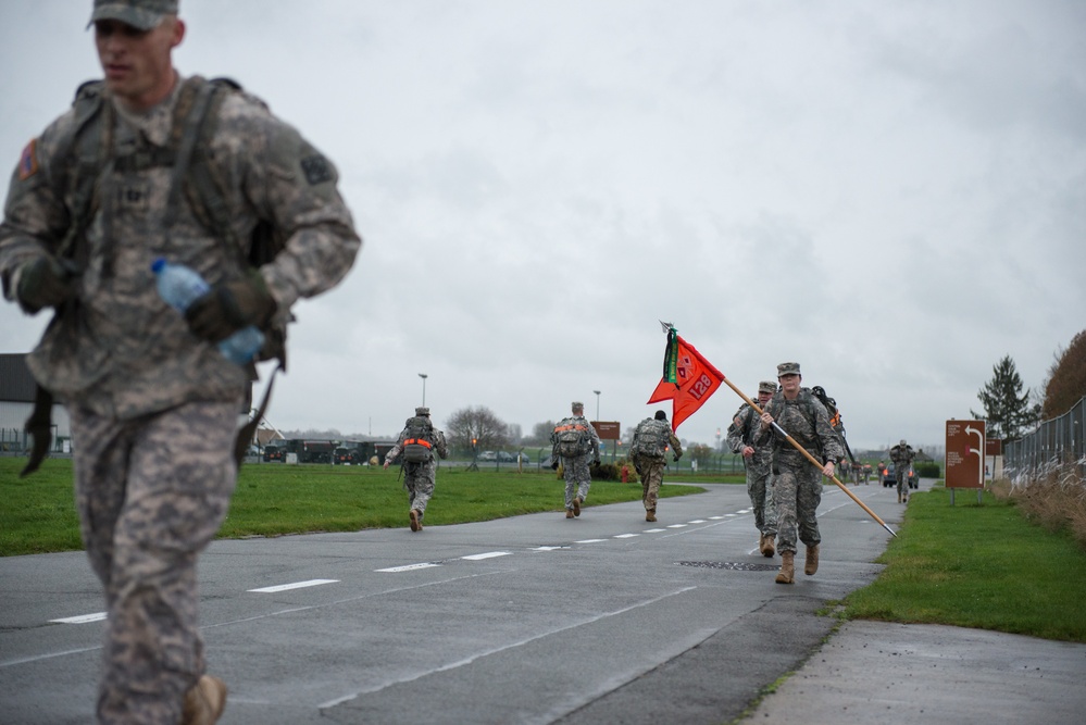 39th Signal Battalion's Ruck For Thankfulness