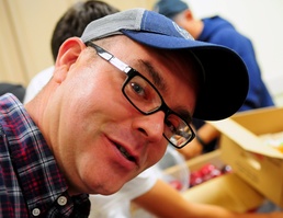 Gunfighters give back