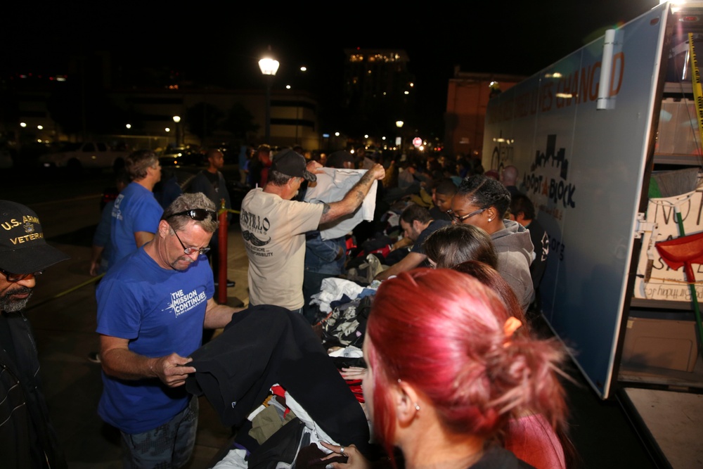 Military personnel from MCAS Miramar aid homeless