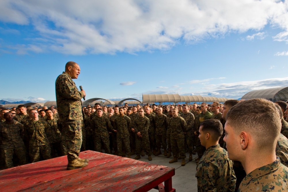 CMC and SMMC Visit MCAS Iwakuni