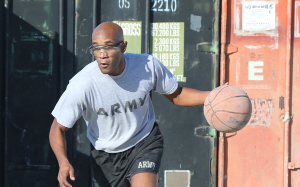 10th Mountain Thanksgiving hoops