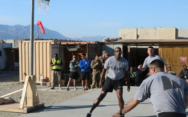 10th Mountain Thanksgiving hoops