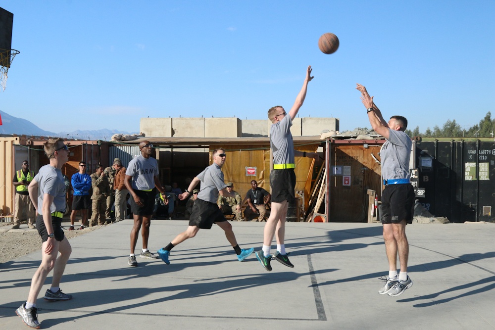10th Mountain Thanksgiving hoops