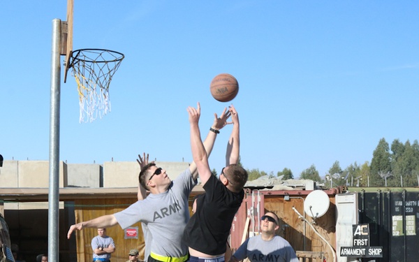 10th Mountain Thanksgiving hoops