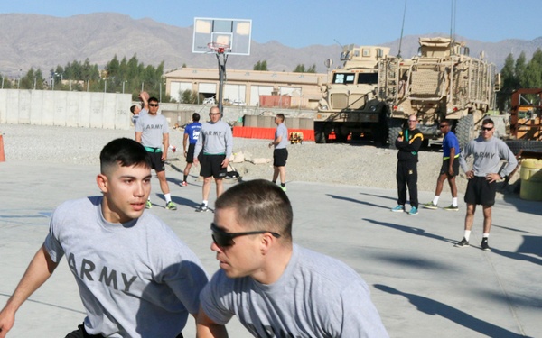 10th Mountain Thanksgiving hoops