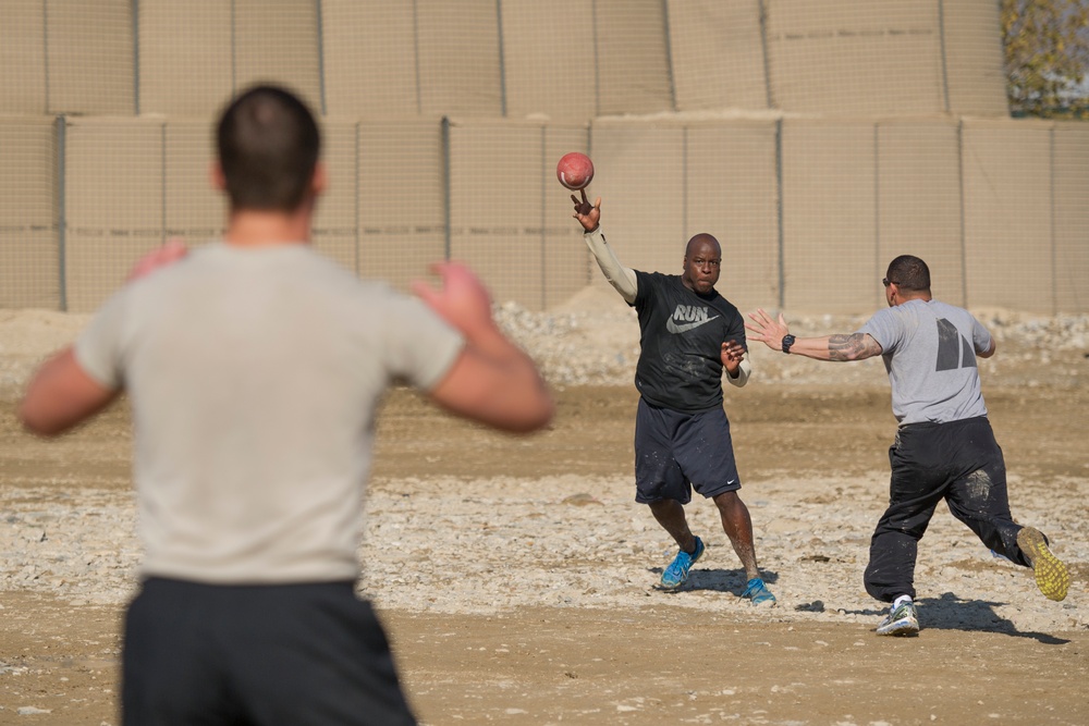 Florida Army, Air Force National Guard kick off Thanksgiving with 'Turkey Bowl'