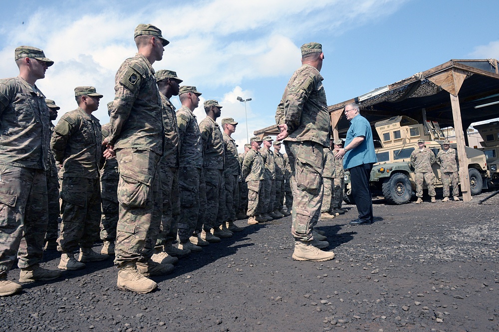 DSD speaks with soldiers from Delta Co. 2-124, Florida Army National Guard Nov. 26, 2015, at Camp Lemonnier, Djibouti