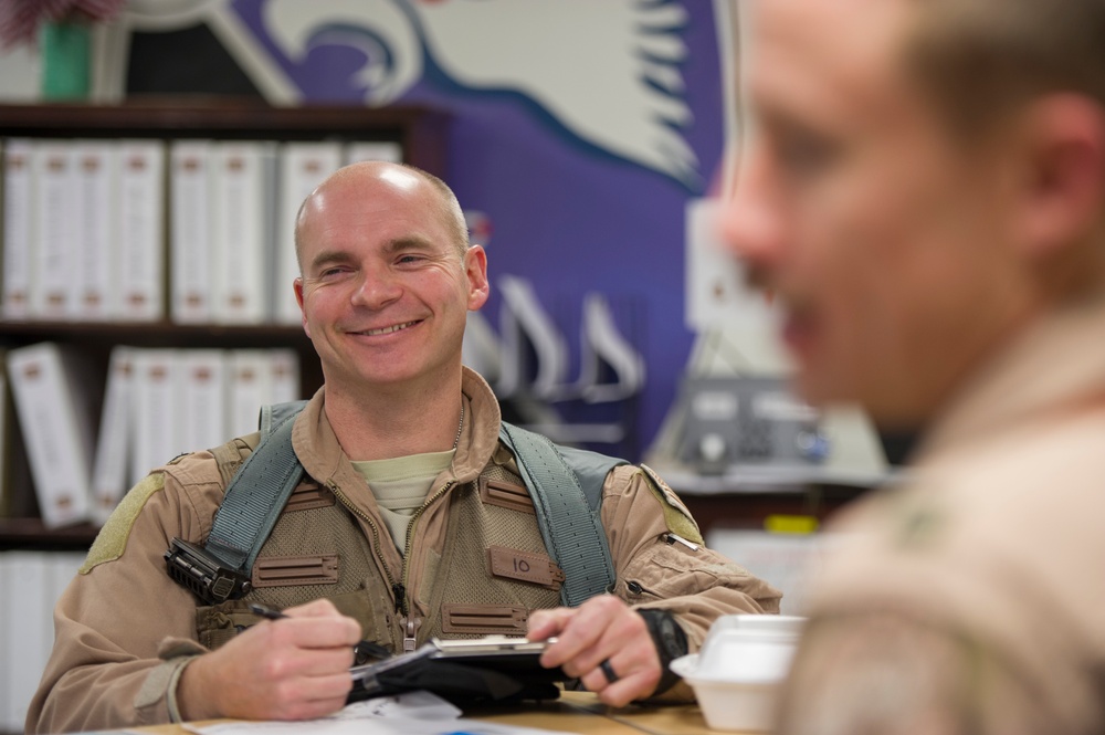 Hours on end: On his eighth deployment, Viper pilot reaches two significant milestones