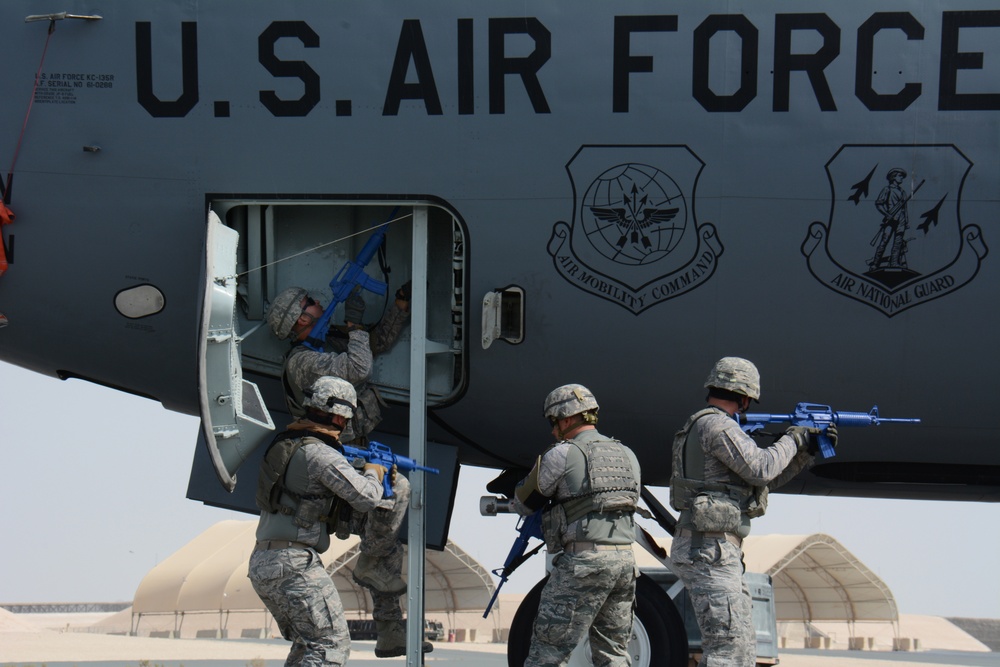 USAF, Qatar Emiri Air Force conduct joint exercise