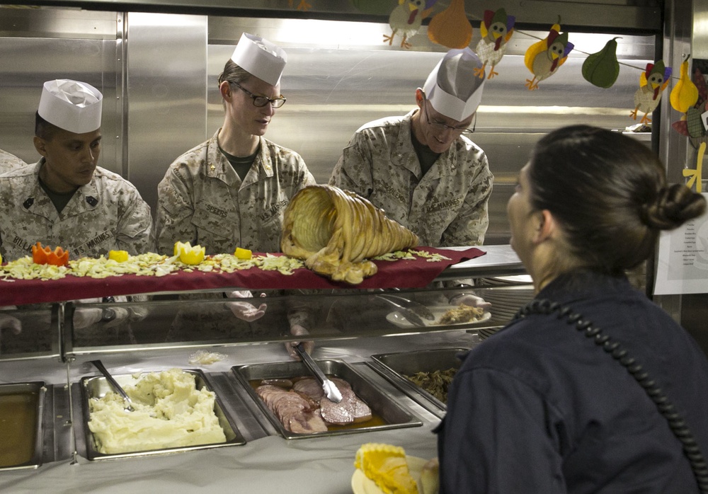 Service members celebrate Thanksgiving at sea