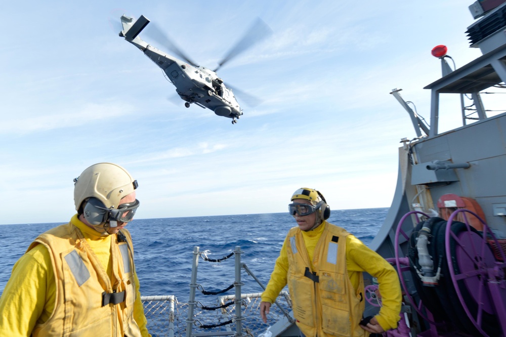 USS Ross sailors conduct flight quarters