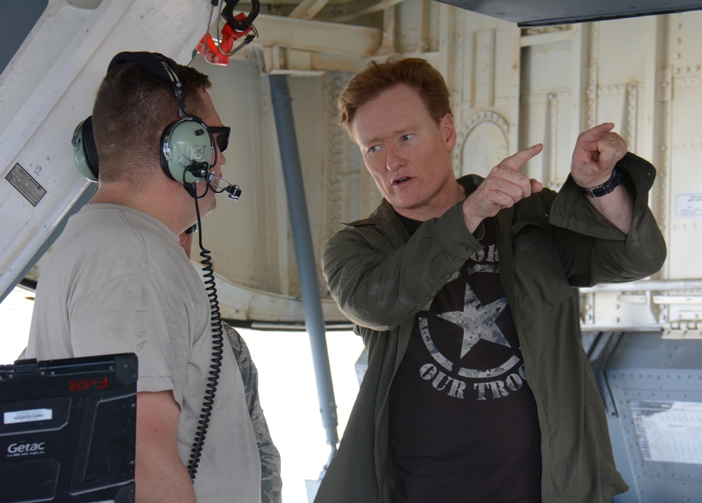 Conan O’Brien visits AUAB, entertains thousands