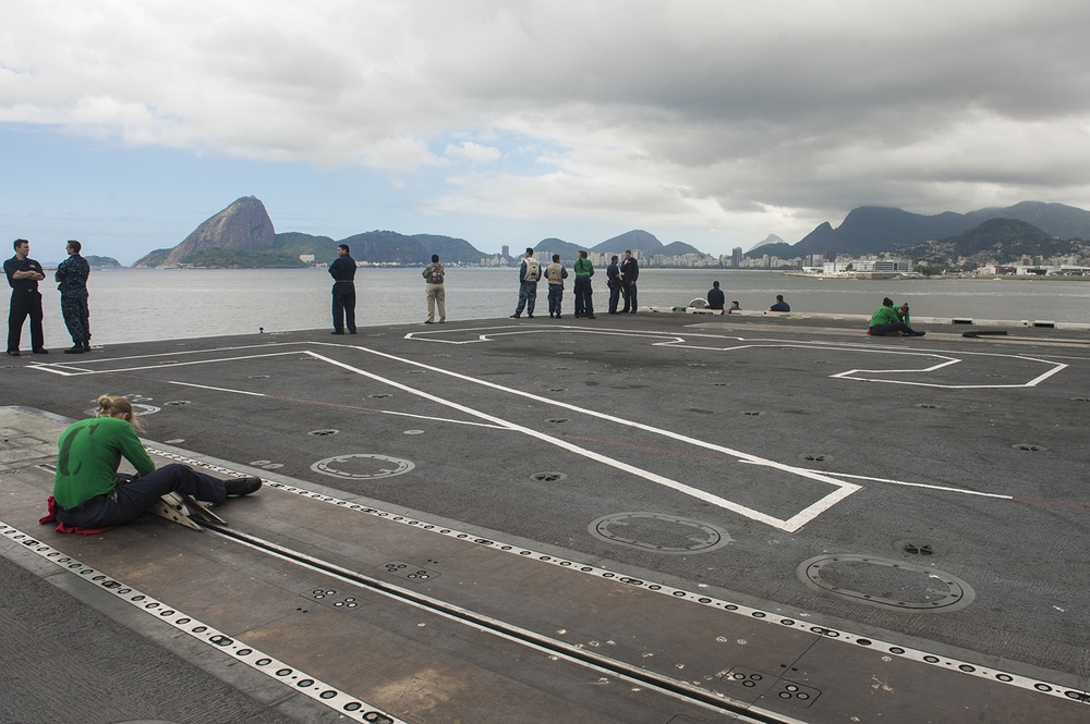 USS George Washington activity in Rio de Janeiro