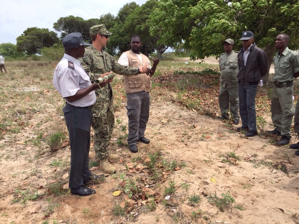 Police force training in Mozambique