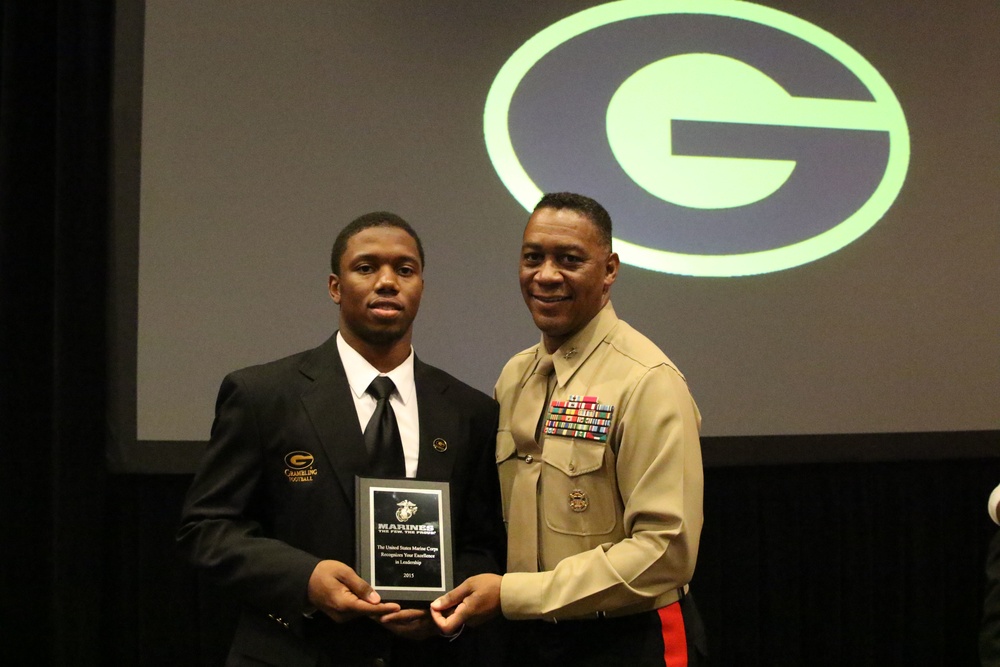 Grambling State University quarterback receives Marine Corps Leadership Award
