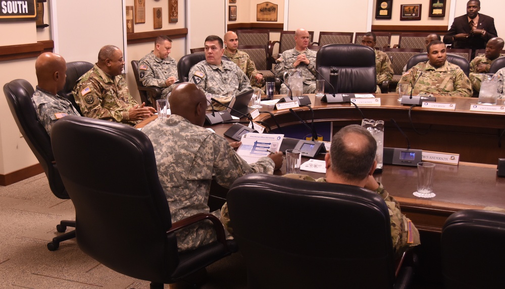 Senior warrant officer adviser to the Army staff visit Army South