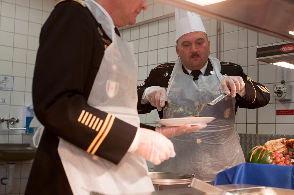 30th Medical Brigade serving Thanksgiving lunch at Kleber Kaserne DAFC, Germany