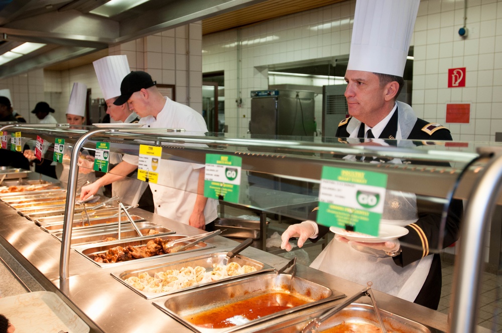 30th Medical Brigade serving Thanksgiving lunch at Kleber Kaserne DAFC, Germany