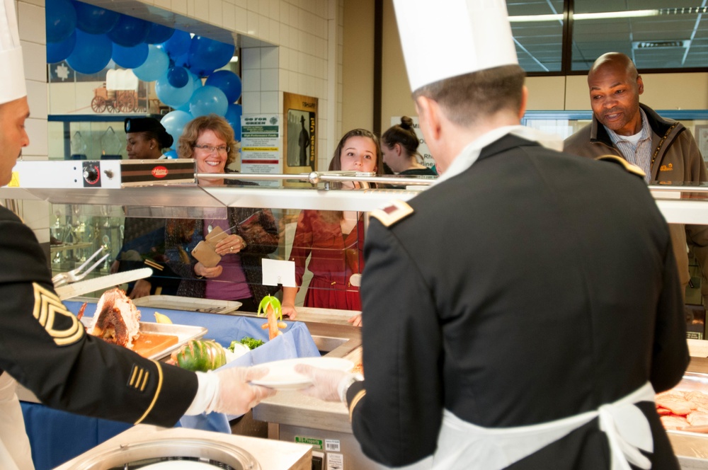 30th Medical Brigade serving Thanksgiving lunch at Kleber Kaserne DAFC, Germany