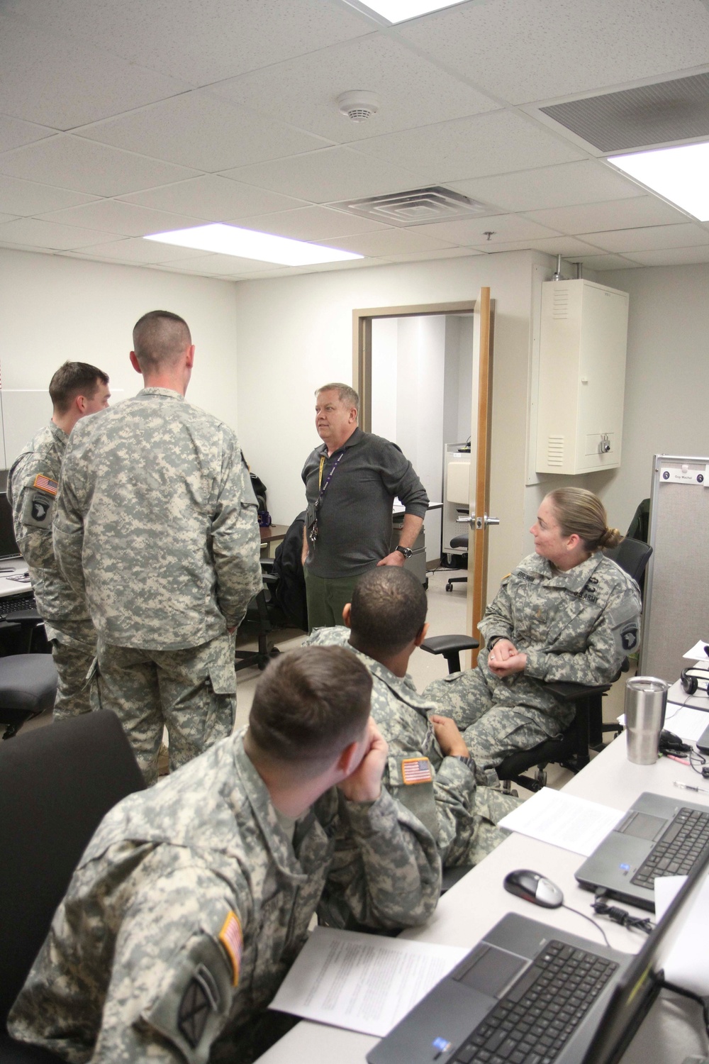 1-32 CAV utilizes video games for training