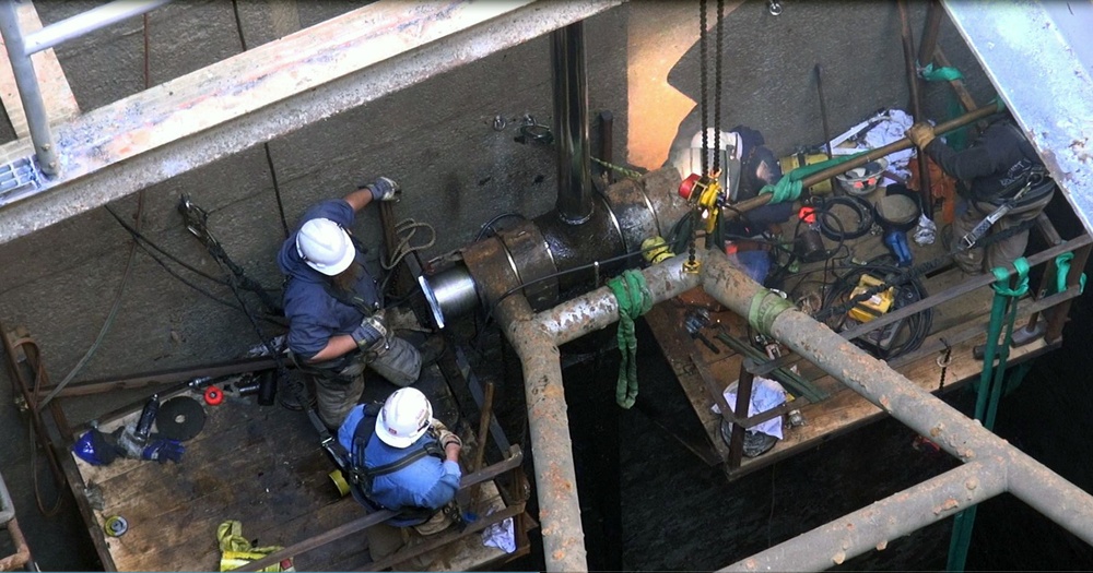 Corps of Engineers dewaters Barkley Lock for maintenance operations