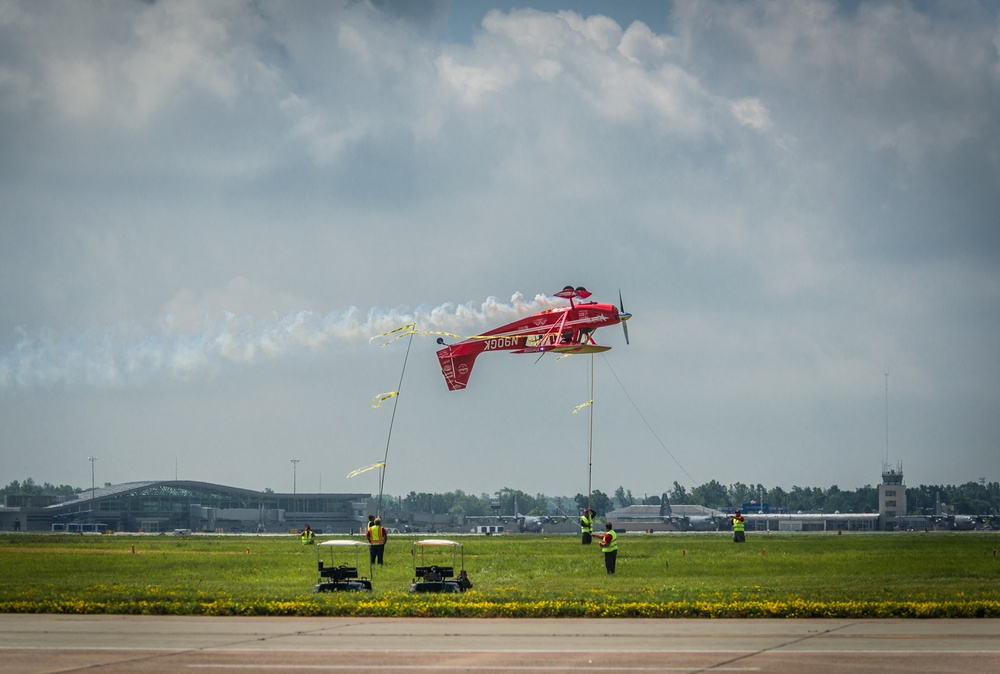 Niagara Falls Air Reserve Station hosts air show