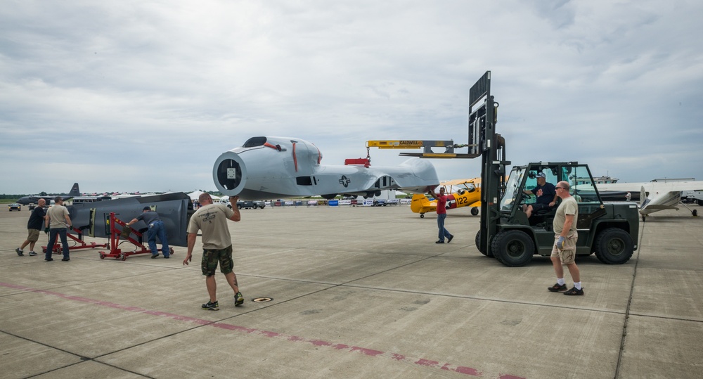 Niagara Falls Air Reserve Station hosts air show