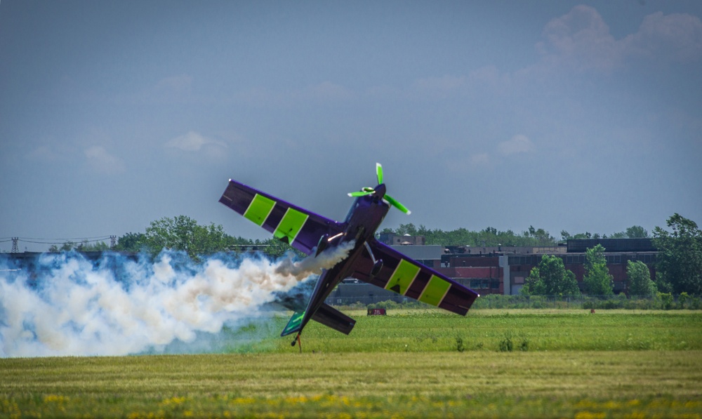 Niagara Falls Air Reserve Station hosts air show